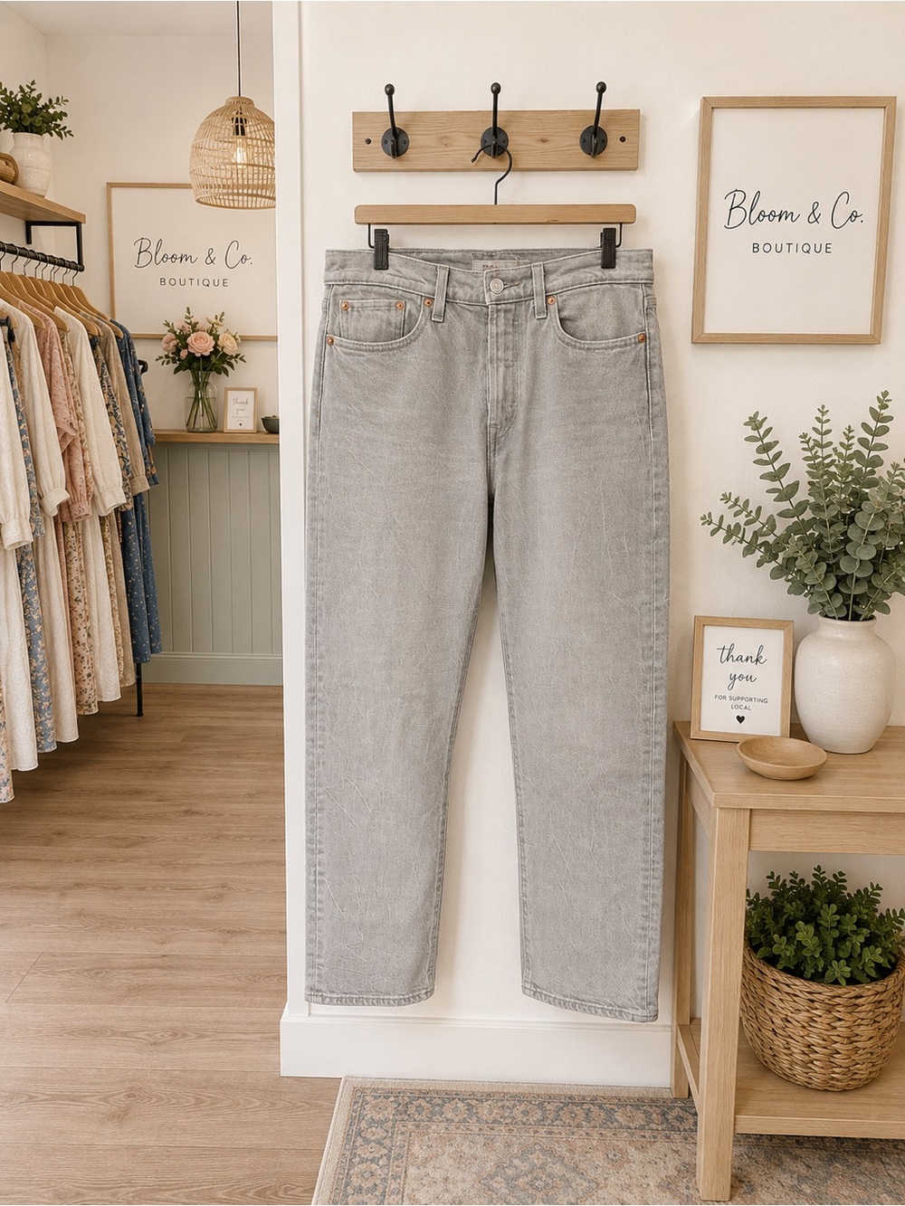 Levi’s Wedgie Straight Jeans Women’s 28 Gray High Rise Button Fly